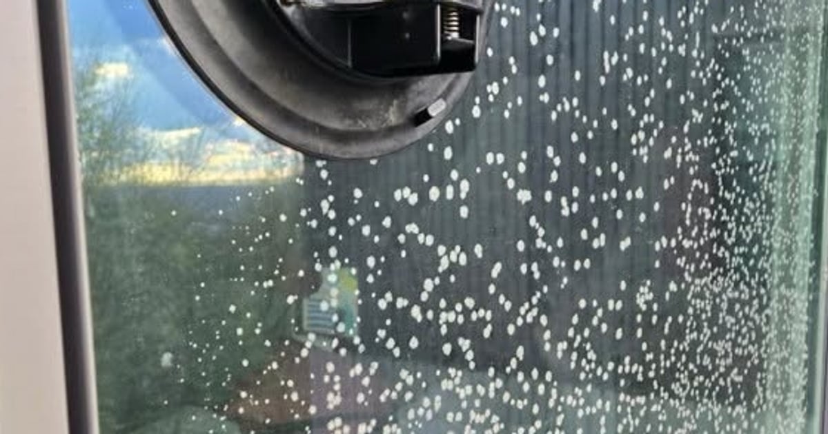 Foggy or Cloudy Window Glass? Seal Failure, Low-E Coating Failure and How the Glass Gets Replaced